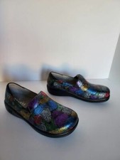 WOMEN'S ALEGRIA KELI WORKWOMANSHIP MINI ROSES BLACK SIZE 8 NWT $130 picture