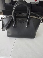 Givenchy Antigona Medium Black Leather Shoulder Bag picture