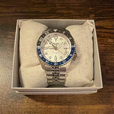 Seiko 5 Sports Auto GMT 42mm White Dial Blue/Black Bezel Steel, 100m picture