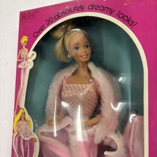 Barbie Pink Pretty Doll #3554 with Earrings and Complete Outfit Vintage picture