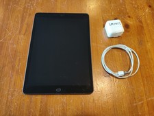 Apple iPad 7th Gen. 128GB, Wi-Fi, 10.2 in Space Gray Model A2197 + Accessories picture