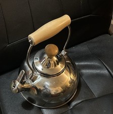 Chantal Stainless Steel Whistling Tea Kettle with Loop Handle 1.8 Qt picture