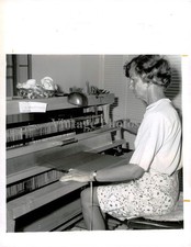 1969 Ruth George Pence Belleair Creative Weaver Project Press Vintage Photo 6x8 picture