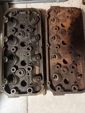 Pair Of 1957-58 Chrysler Hemi Cylinder Heads 1733463-1 picture