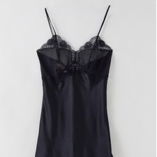 NWOT RARE SOLD OUT Vintage Victoria’s Secret Silk Slip Dress in Black Size M picture