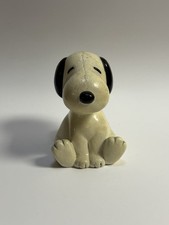 Vintage Peanuts 1960s  Snoopy Vintage Coin Bank 4 Paws, In Front Rare Pose picture