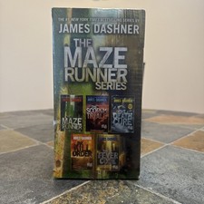 The Maze Runner Series Complete Collection Boxed Set (5-Book) New/Sealed picture