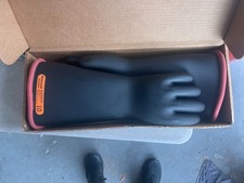 Salisbury Honeywell Electriflex Lineman Gloves CL4 Size 10 Black Red NG416RB/10 picture