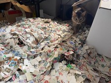 1400+ stamps OFF PAPER  worldwide collection lot 95g stamps grab bag old stamps picture