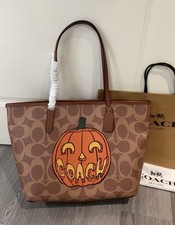 NWT  City Tote Bag With Halloween Pumpkin Print CCE70 picture