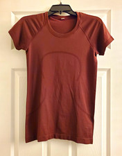 Lululemon Women's Brown L Crew Neck Stretch Slim Fit Knit Activewear T-Shirt picture