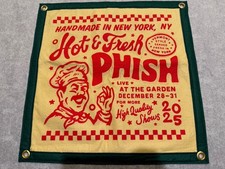 Phish 2025 MSG New Year’s Run NYE “Hot & Fresh” Pizza Oxford Pennant Banner NEW picture