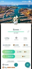 Pokémon Go Shiny Eevee Safari Explorer Hat Marseille Background Trade picture