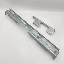 LR DEFENDER 200TDI Onwards HDG Slam Panel Top & Bonnet Catch Plate YRM436C picture